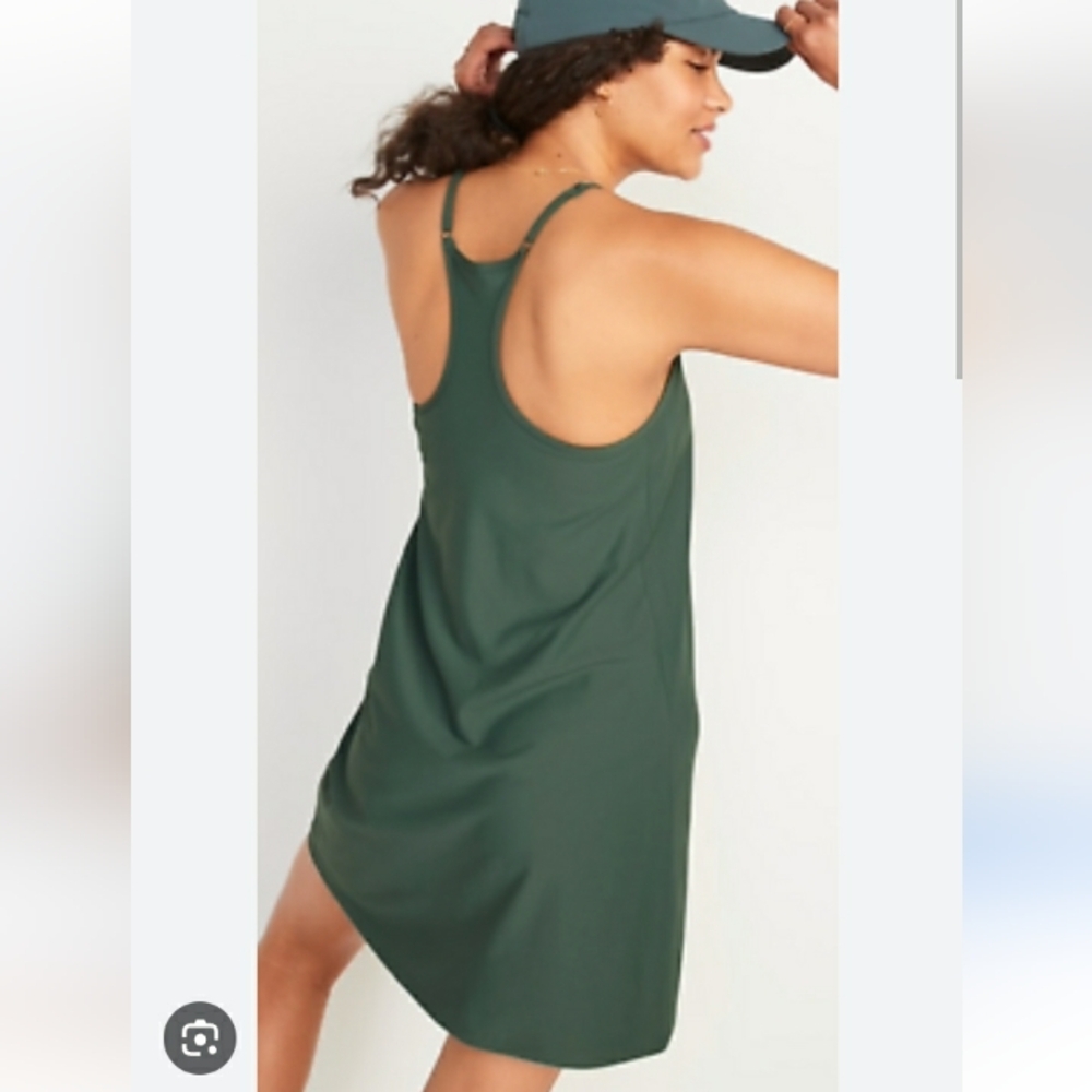 Green Sleeveless Dress